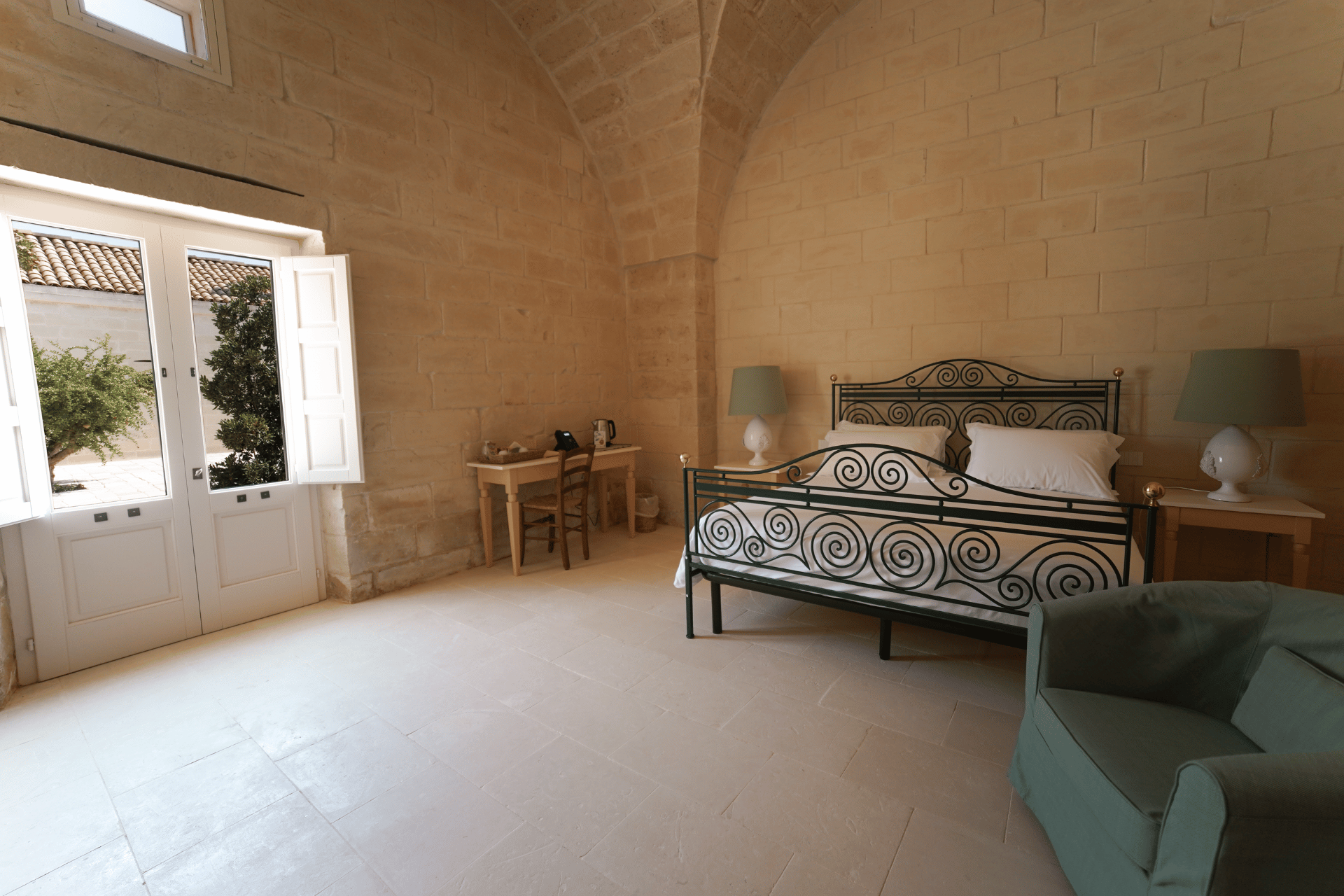 LiLei - Masseria tipica del Salento e Ospitalità Rurale a Lecce e Provincia, Agriturismo Lecce, Masseria, Mare, Masseria Rurale, Camere, | tenuta lecce | matrimonio in masseria salento | masserie salento cena | allestimento matrimonio country chic | masserie a lecce e dintorni